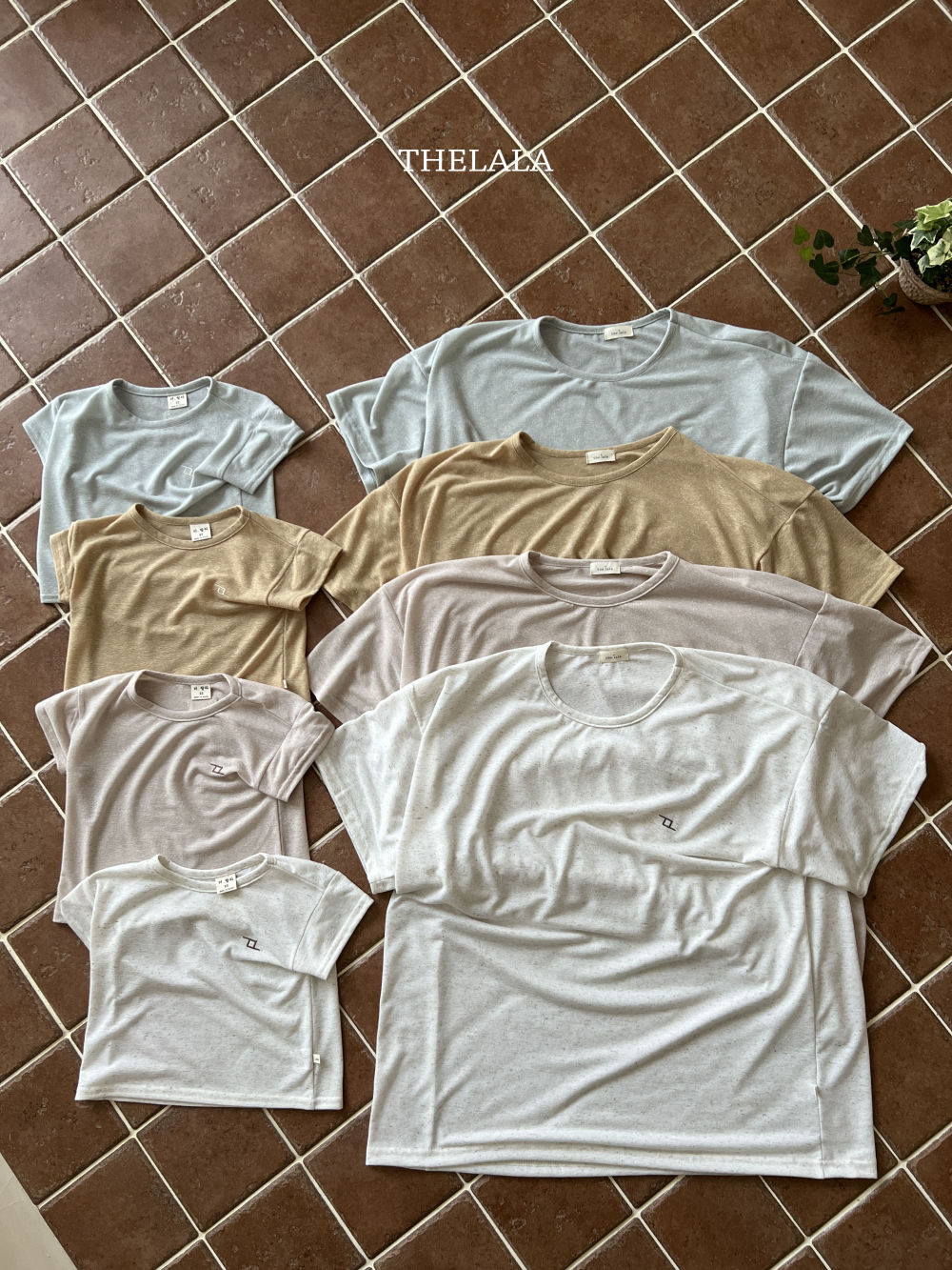 THE LALA-大人的純色小刺繡短Tee