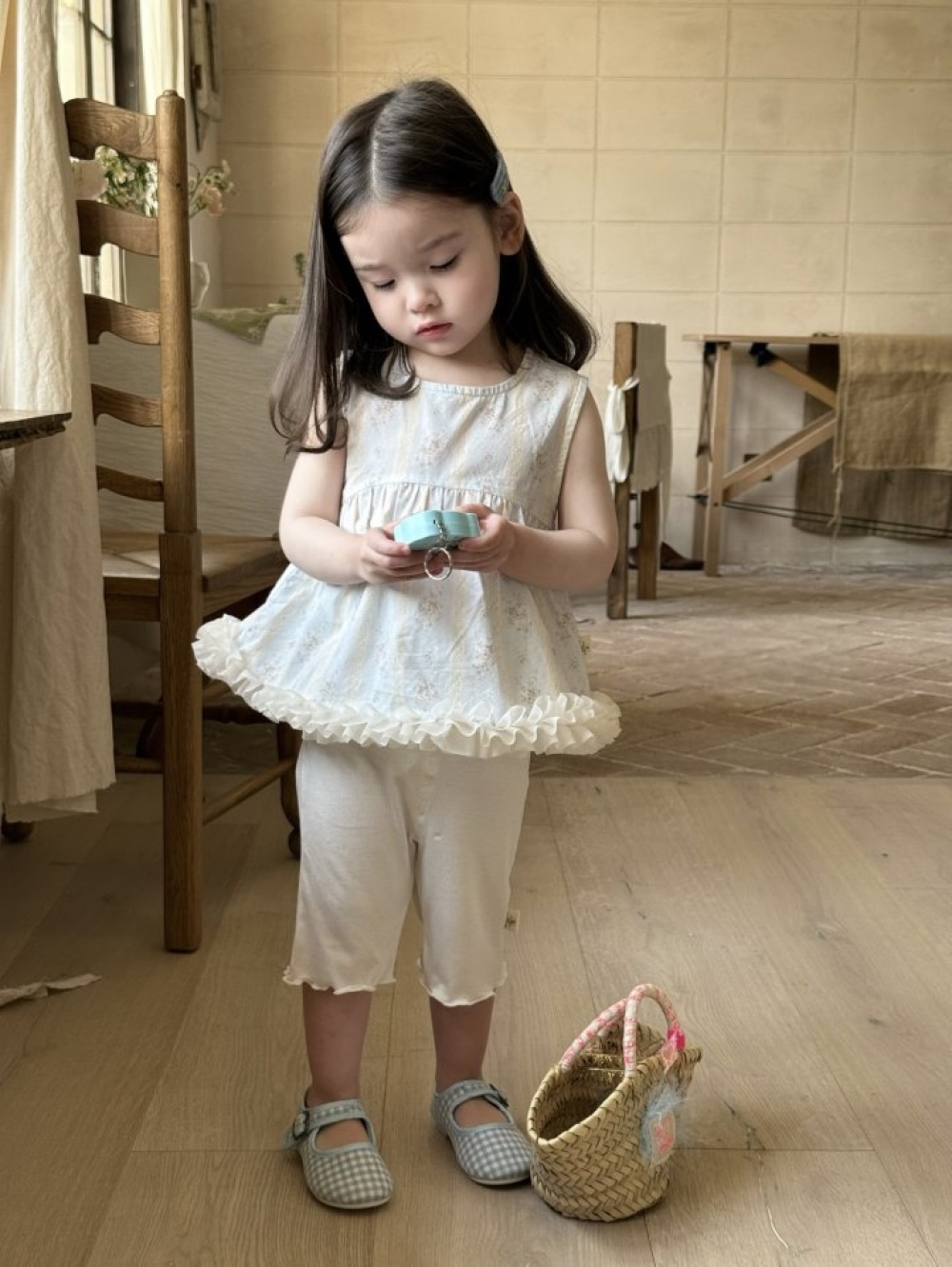 My daughter-澎澎傘擺上衣