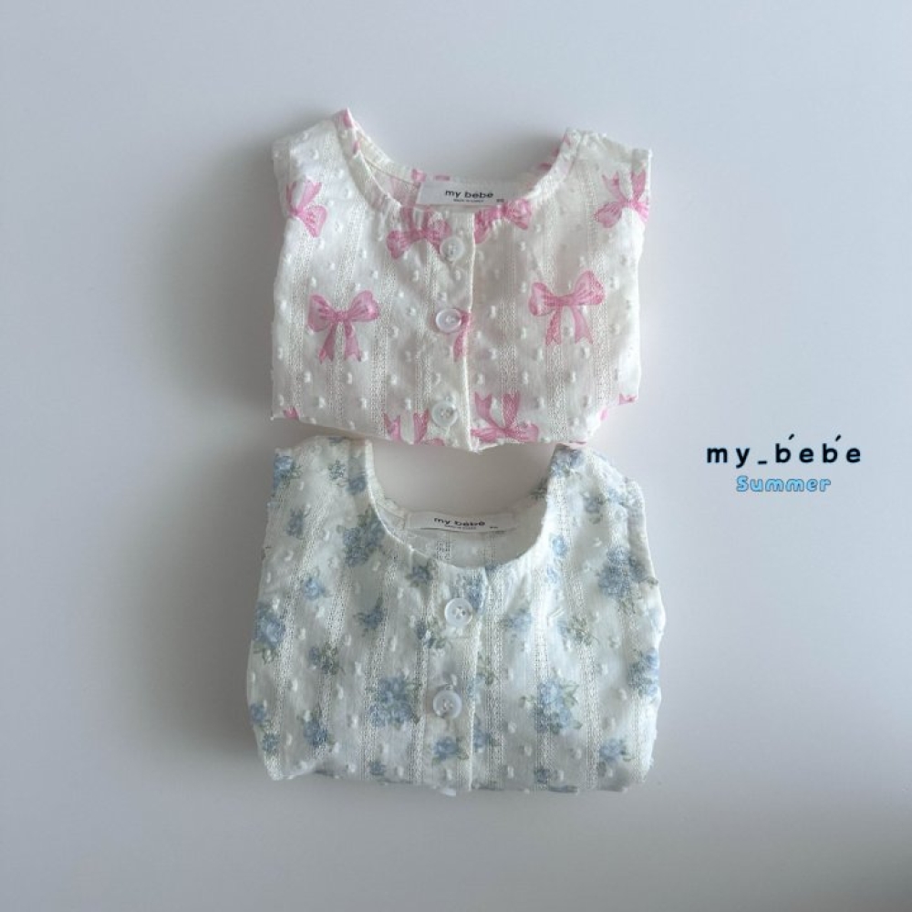 my bebe-蝴蝶結花花無袖上衣